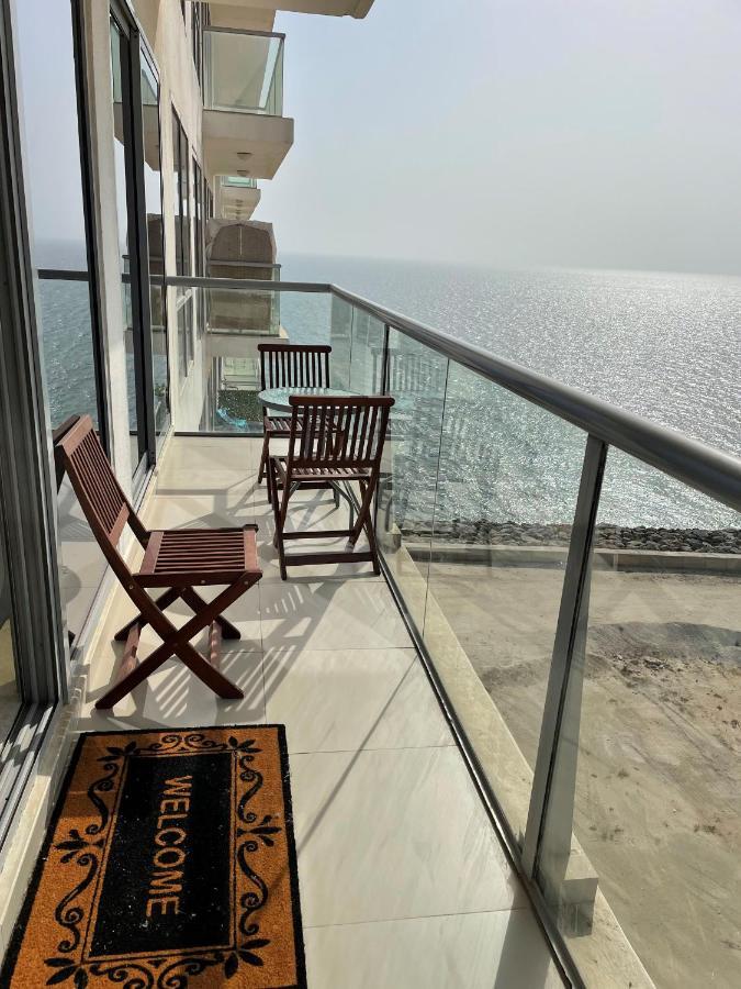 2 Bedroom Incredible Ocean Vew Apartment Rász el-Haima Kültér fotó