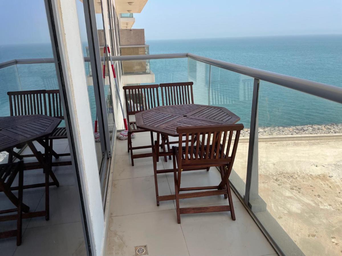 2 Bedroom Incredible Ocean Vew Apartment Rász el-Haima Kültér fotó