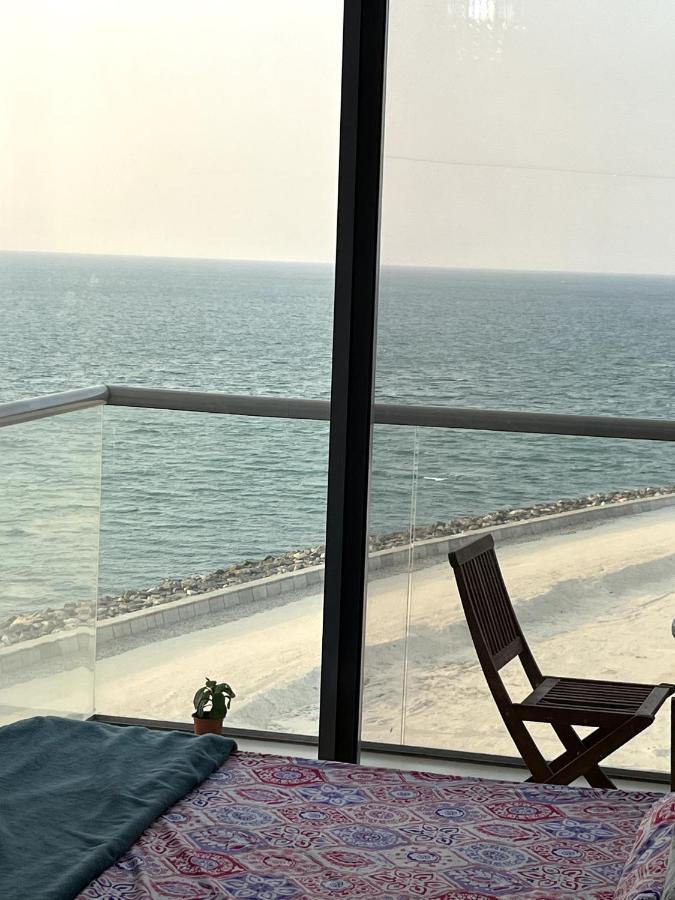 2 Bedroom Incredible Ocean Vew Apartment Rász el-Haima Kültér fotó