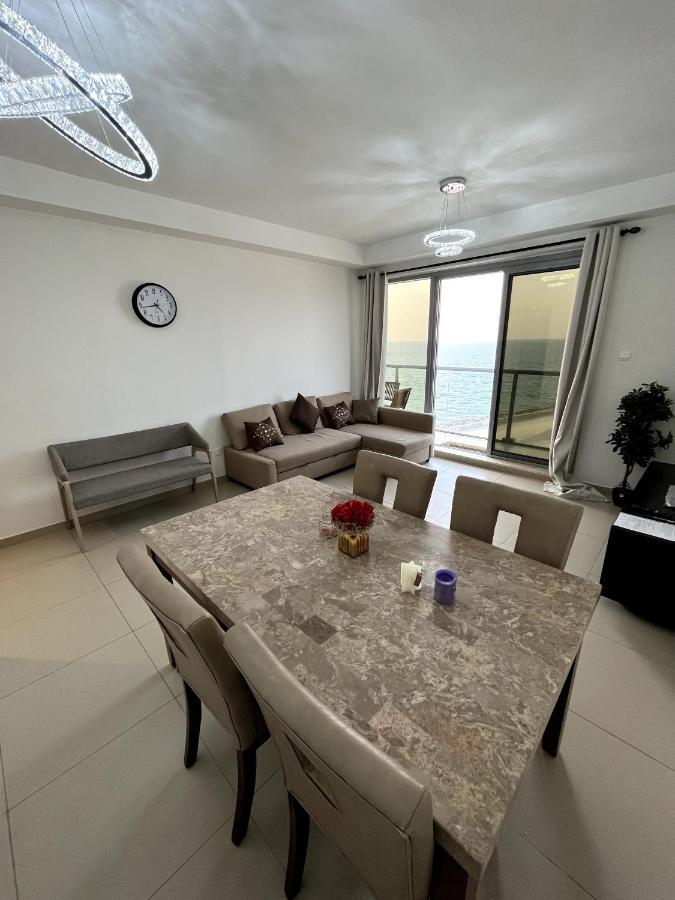 2 Bedroom Incredible Ocean Vew Apartment Rász el-Haima Kültér fotó