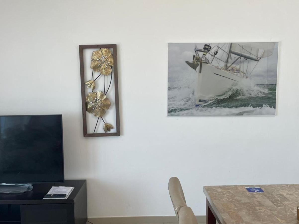 2 Bedroom Incredible Ocean Vew Apartment Rász el-Haima Kültér fotó