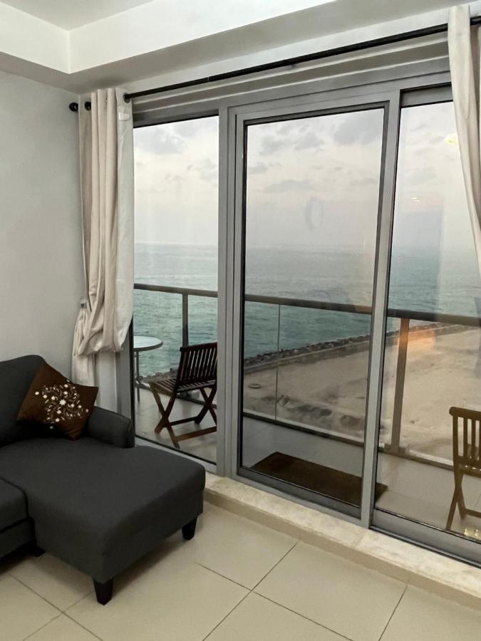 2 Bedroom Incredible Ocean Vew Apartment Rász el-Haima Kültér fotó